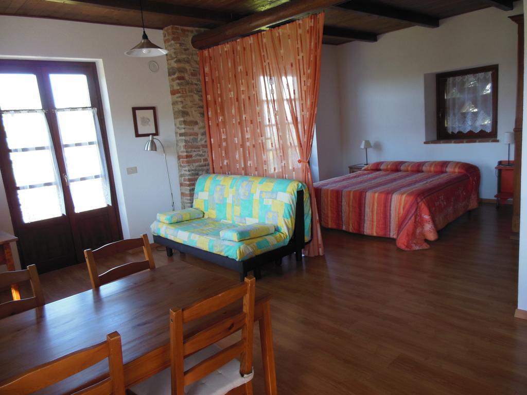 Agriturismo Affittacamere Barbarossa Dogliani Eksteriør billede