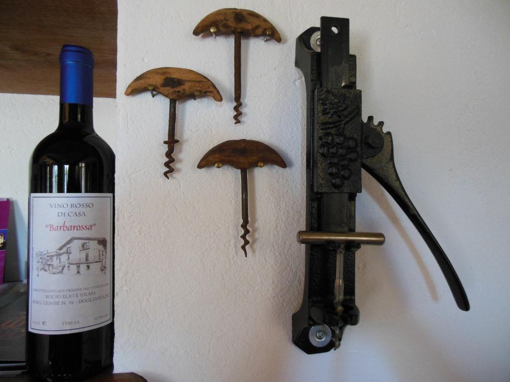 Agriturismo Affittacamere Barbarossa Dogliani Eksteriør billede