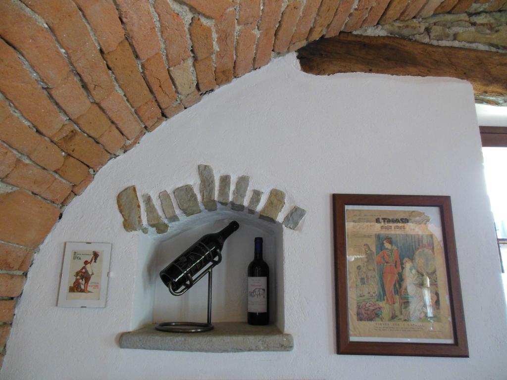 Agriturismo Affittacamere Barbarossa Dogliani Eksteriør billede