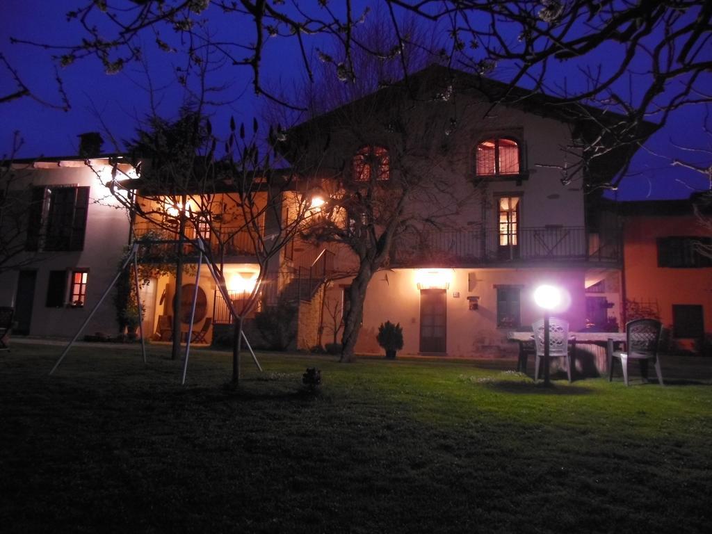 Agriturismo Affittacamere Barbarossa Dogliani Eksteriør billede