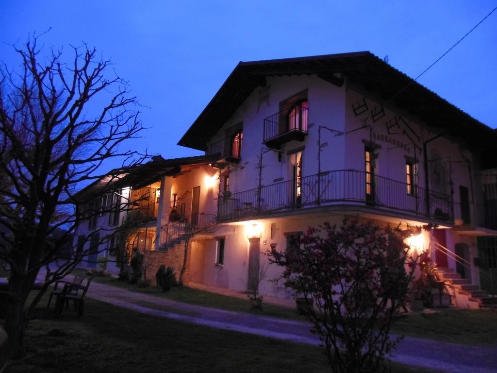 Agriturismo Affittacamere Barbarossa Dogliani Eksteriør billede