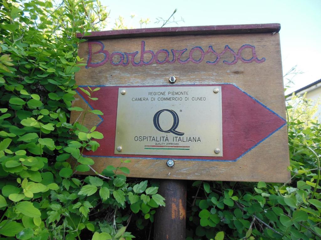 Agriturismo Affittacamere Barbarossa Dogliani Eksteriør billede