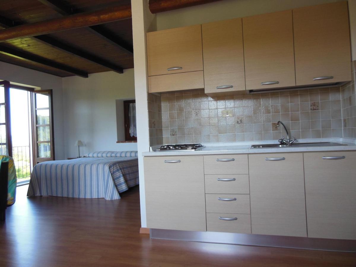 Agriturismo Affittacamere Barbarossa Dogliani Værelse billede